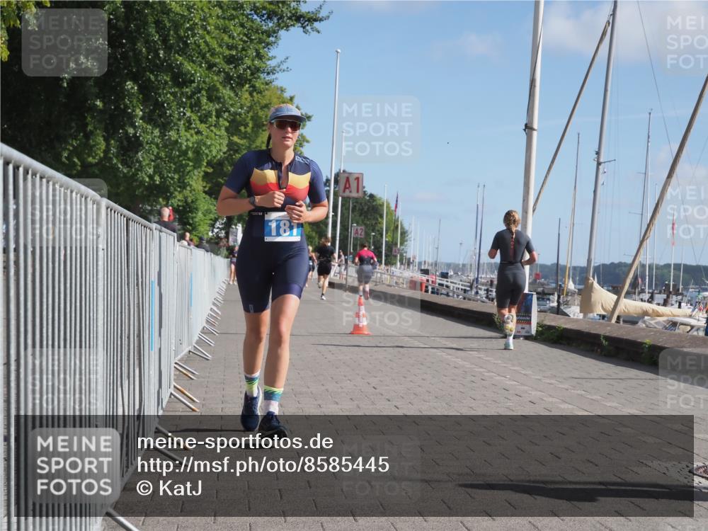 17.08.2025 - KN Förde Triathlon 2025 KatJ http://msf.ph/oto/8585445 17.08.2025 10:34:29 Laufen 181, 199, 249 meine-sportfotos.de