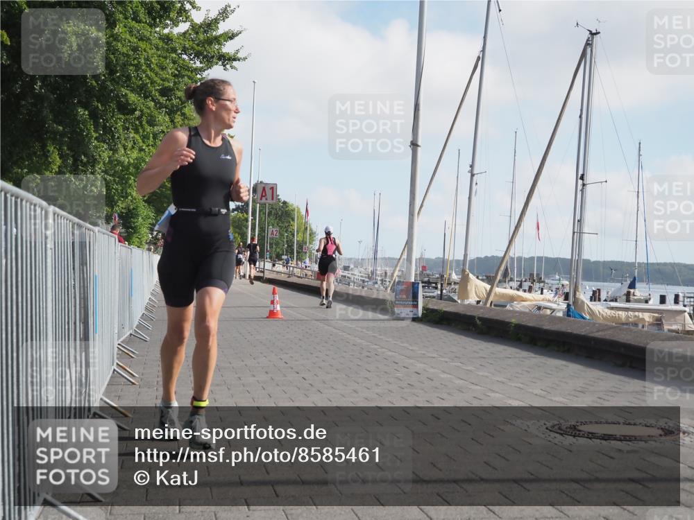 17.08.2025 - KN Förde Triathlon 2025 KatJ http://msf.ph/oto/8585461 17.08.2025 10:11:08 Laufen 140, 189, 198, 240, 241 meine-sportfotos.de