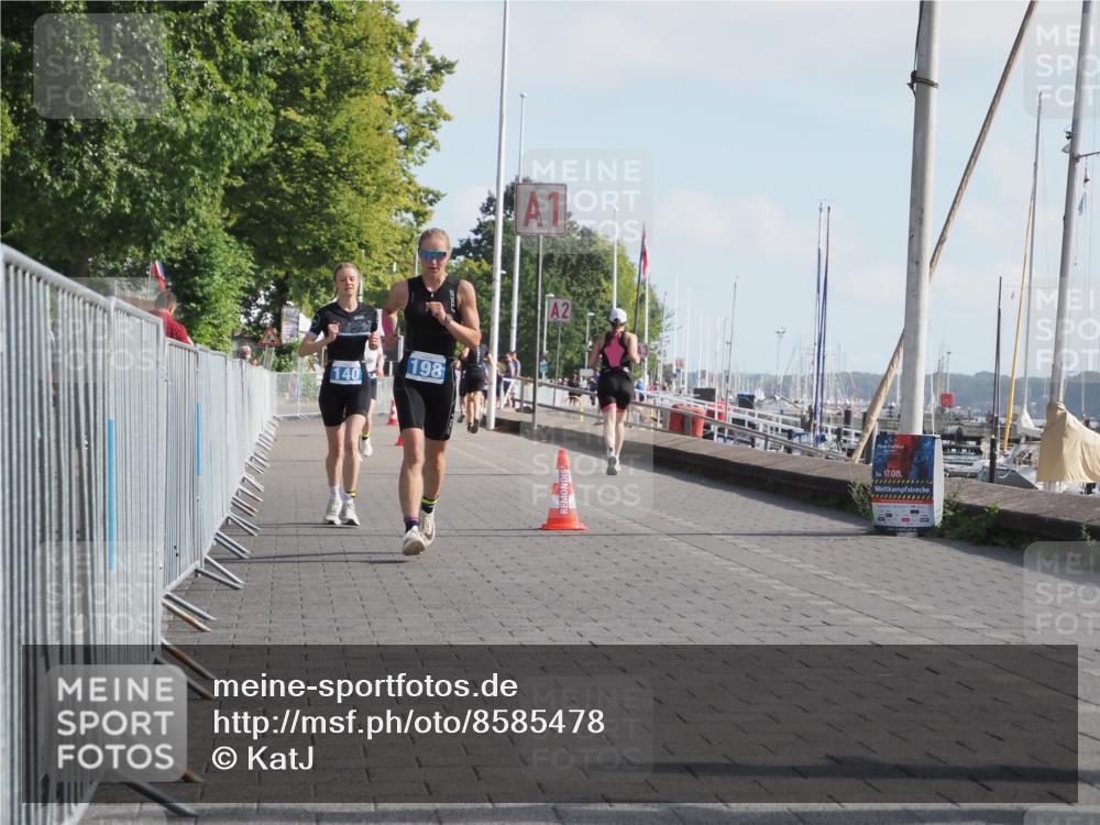 17.08.2025 - KN Förde Triathlon 2025 KatJ http://msf.ph/oto/8585478 17.08.2025 10:11:11 Laufen 140, 189, 198 meine-sportfotos.de