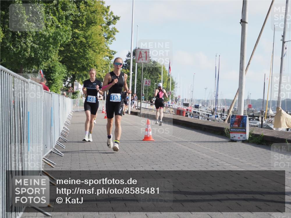 17.08.2025 - KN Förde Triathlon 2025 KatJ http://msf.ph/oto/8585481 17.08.2025 10:11:11 Laufen 140, 189, 198 meine-sportfotos.de