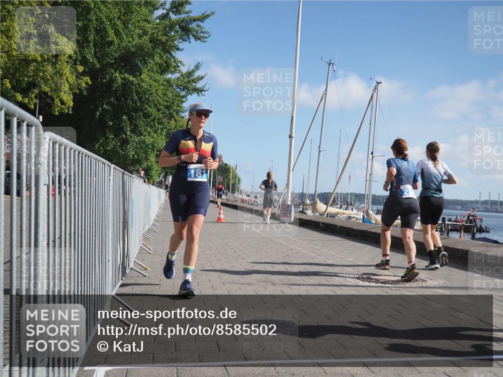 17.08.2025 - KN Förde Triathlon 2025 KatJ http://msf.ph/oto/8585502 17.08.2025 10:34:29 Laufen 181, 199, 249 meine-sportfotos.de