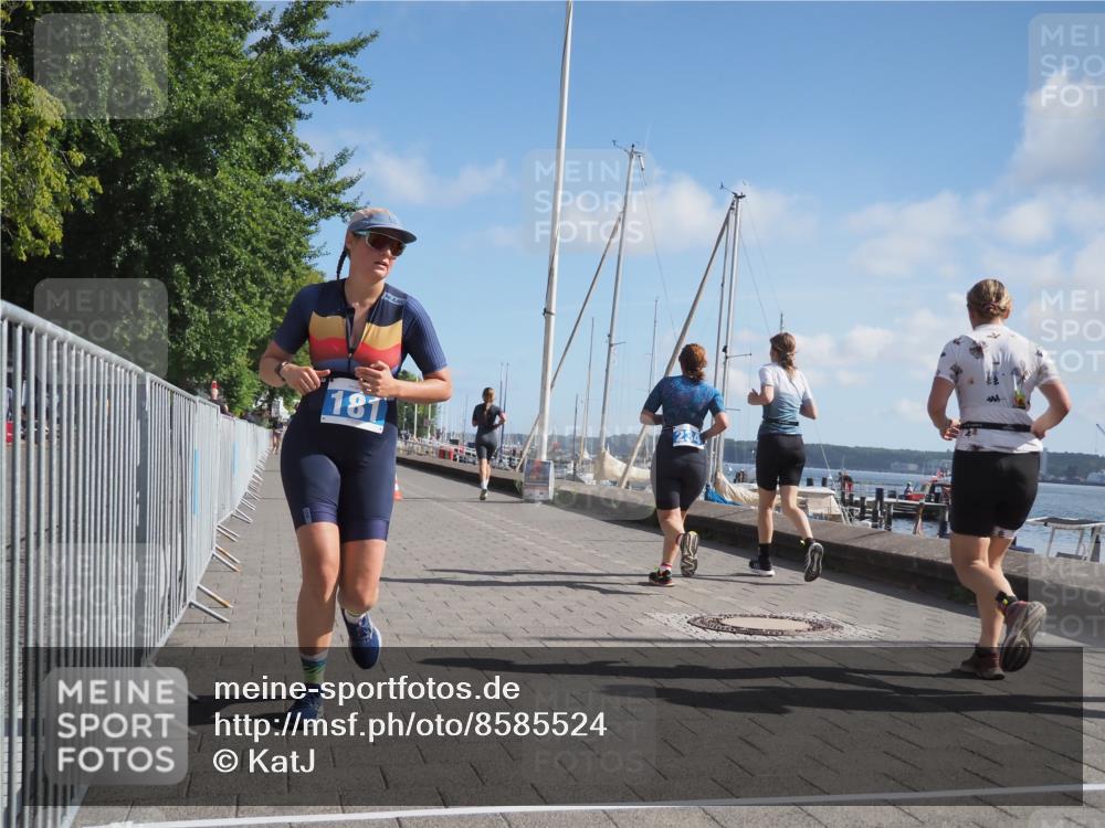 17.08.2025 - KN Förde Triathlon 2025 KatJ http://msf.ph/oto/8585524 17.08.2025 10:34:30 Laufen 181 meine-sportfotos.de