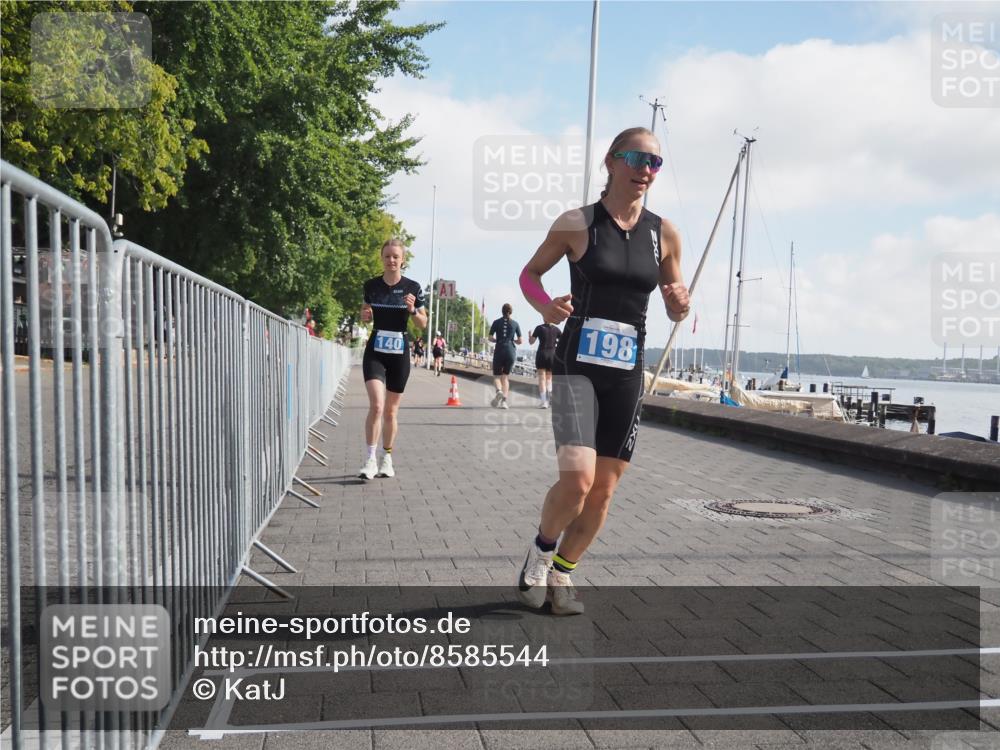 17.08.2025 - KN Förde Triathlon 2025 KatJ http://msf.ph/oto/8585544 17.08.2025 10:11:15 Laufen 101, 140, 179, 198 meine-sportfotos.de