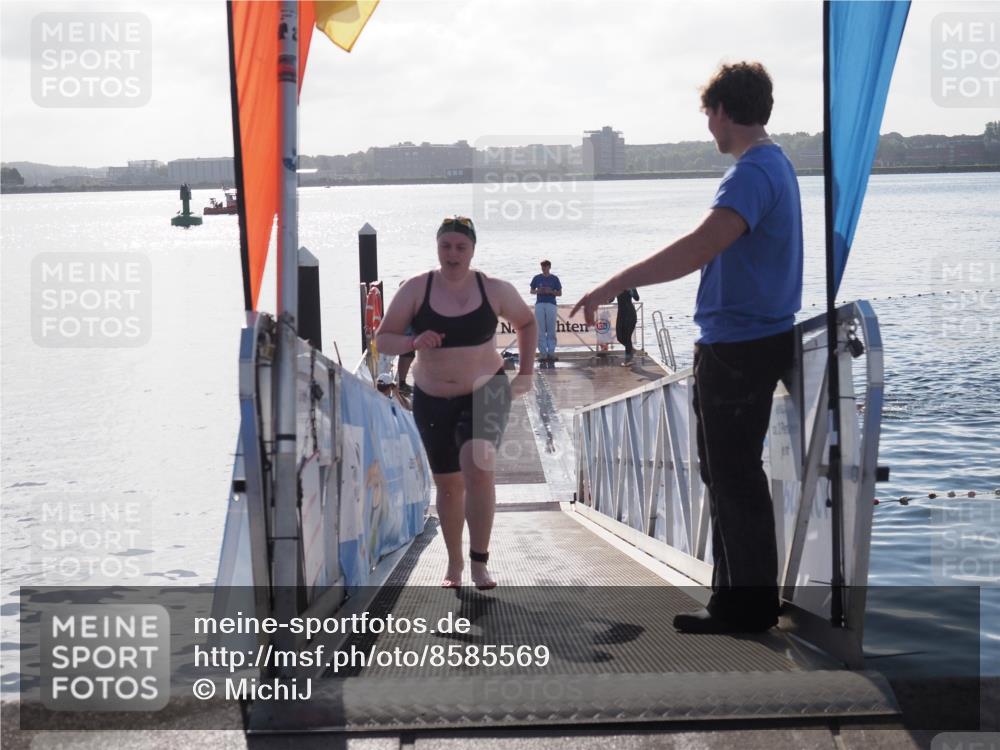 17.08.2025 - KN Förde Triathlon 2025 MichiJ http://msf.ph/oto/8585569 17.08.2025 09:25:04 Schwimmen 251, 199, 248, 251 meine-sportfotos.de