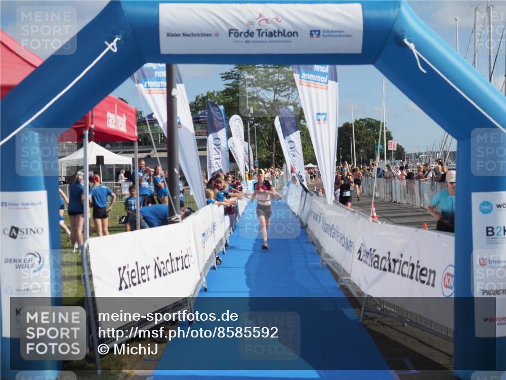17.08.2025 - KN Förde Triathlon 2025 MichiJ http://msf.ph/oto/8585592 17.08.2025 10:19:08 Laufen 119 meine-sportfotos.de