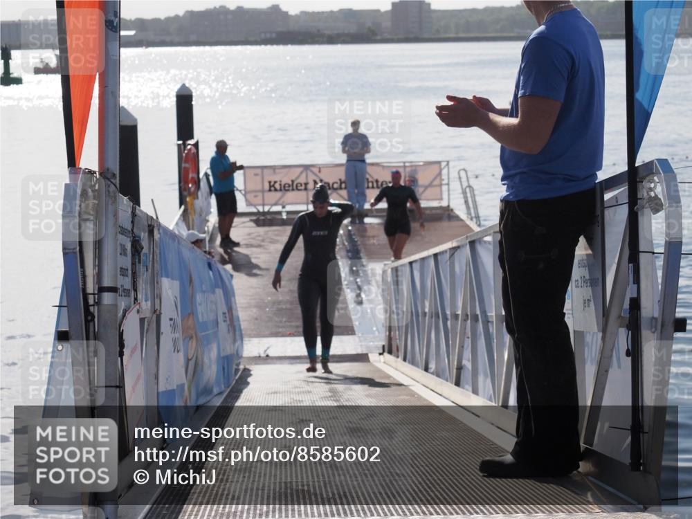 17.08.2025 - KN Förde Triathlon 2025 MichiJ http://msf.ph/oto/8585602 17.08.2025 09:25:14 Schwimmen 248, 251, 199, 248 meine-sportfotos.de