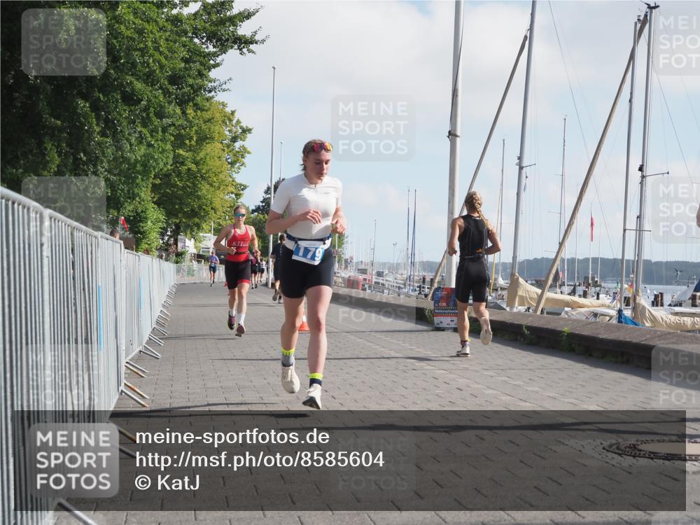 17.08.2025 - KN Förde Triathlon 2025 KatJ http://msf.ph/oto/8585604 17.08.2025 10:11:20 Laufen 101, 179 meine-sportfotos.de