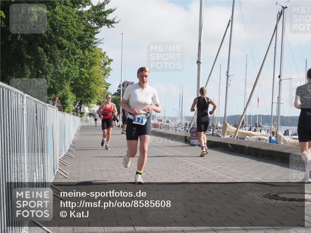 17.08.2025 - KN Förde Triathlon 2025 KatJ http://msf.ph/oto/8585608 17.08.2025 10:11:20 Laufen 101, 179 meine-sportfotos.de