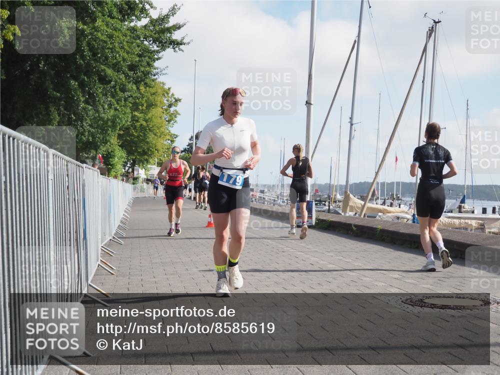 17.08.2025 - KN Förde Triathlon 2025 KatJ http://msf.ph/oto/8585619 17.08.2025 10:11:21 Laufen 101, 179 meine-sportfotos.de