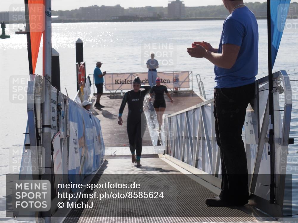 17.08.2025 - KN Förde Triathlon 2025 MichiJ http://msf.ph/oto/8585624 17.08.2025 09:25:14 Schwimmen 248, 251, 199, 248 meine-sportfotos.de