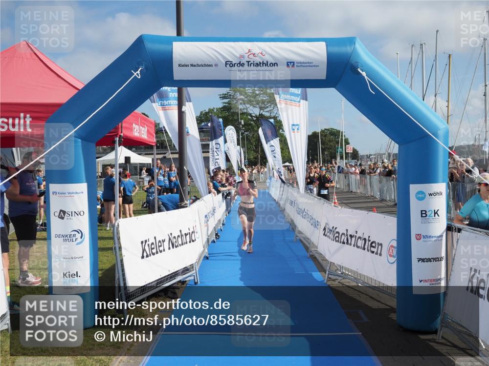 17.08.2025 - KN Förde Triathlon 2025 MichiJ http://msf.ph/oto/8585627 17.08.2025 10:19:09 Laufen 119 meine-sportfotos.de
