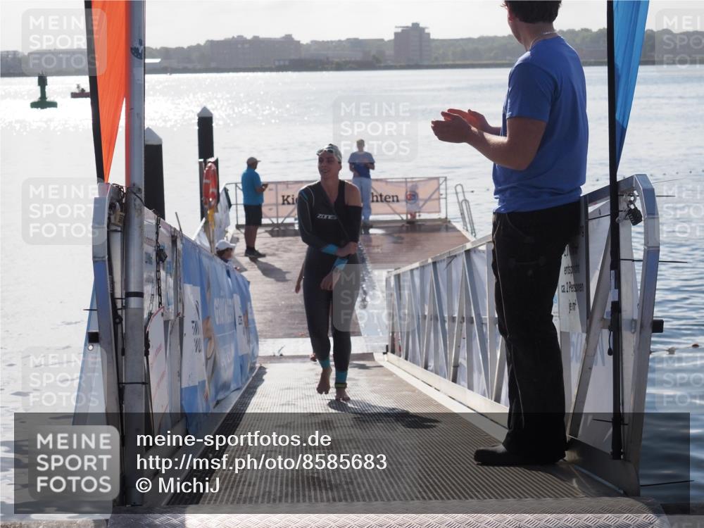 17.08.2025 - KN Förde Triathlon 2025 MichiJ http://msf.ph/oto/8585683 17.08.2025 09:25:17 Schwimmen 199, 248, 199, 248 meine-sportfotos.de