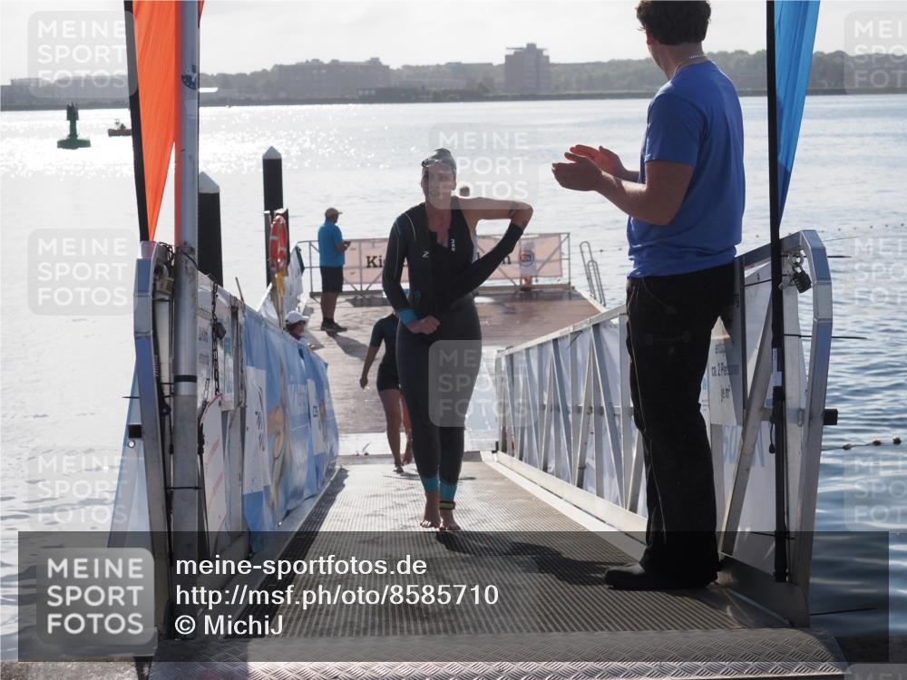 17.08.2025 - KN Förde Triathlon 2025 MichiJ http://msf.ph/oto/8585710 17.08.2025 09:25:18 Schwimmen 199, 248, 199 meine-sportfotos.de