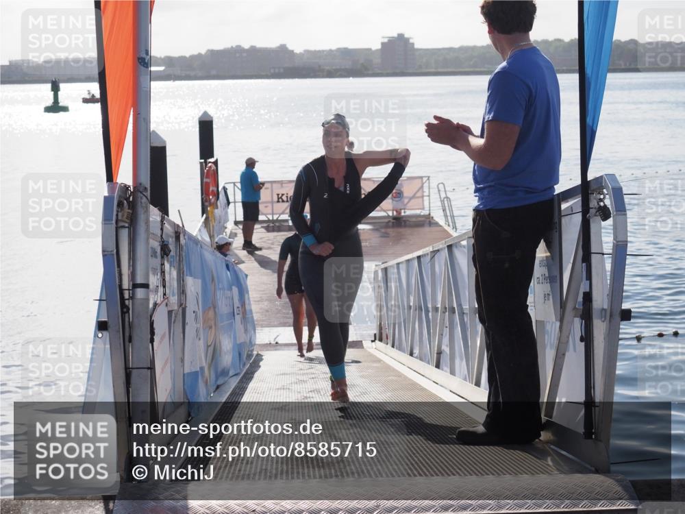 17.08.2025 - KN Förde Triathlon 2025 MichiJ http://msf.ph/oto/8585715 17.08.2025 09:25:18 Schwimmen 199, 248, 199 meine-sportfotos.de