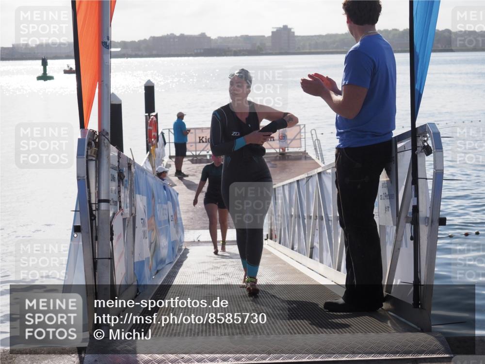 17.08.2025 - KN Förde Triathlon 2025 MichiJ http://msf.ph/oto/8585730 17.08.2025 09:25:18 Schwimmen 199, 248, 199 meine-sportfotos.de