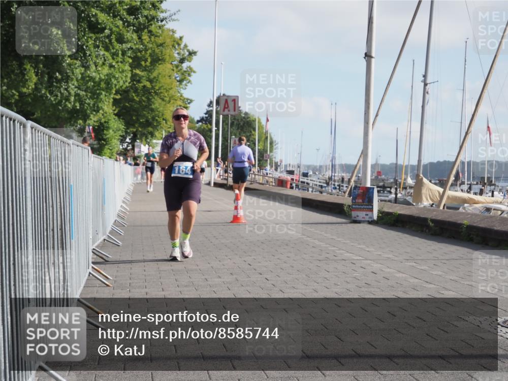 17.08.2025 - KN Förde Triathlon 2025 KatJ http://msf.ph/oto/8585744 17.08.2025 10:11:49 Laufen 164 meine-sportfotos.de