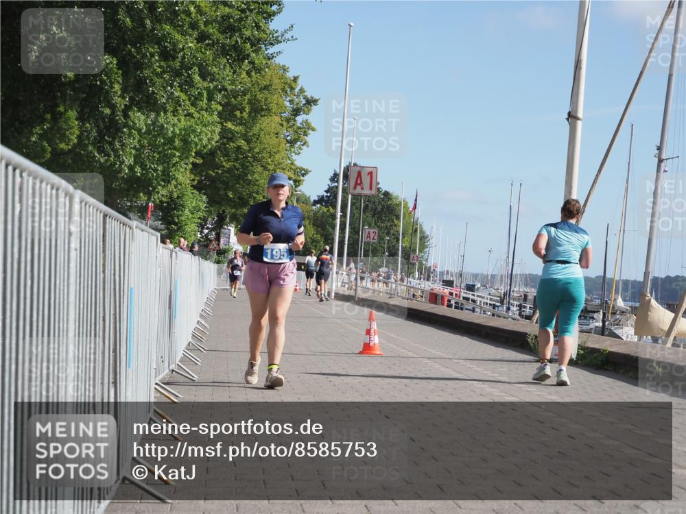 17.08.2025 - KN Förde Triathlon 2025 KatJ http://msf.ph/oto/8585753 17.08.2025 10:34:52 Laufen 195 meine-sportfotos.de