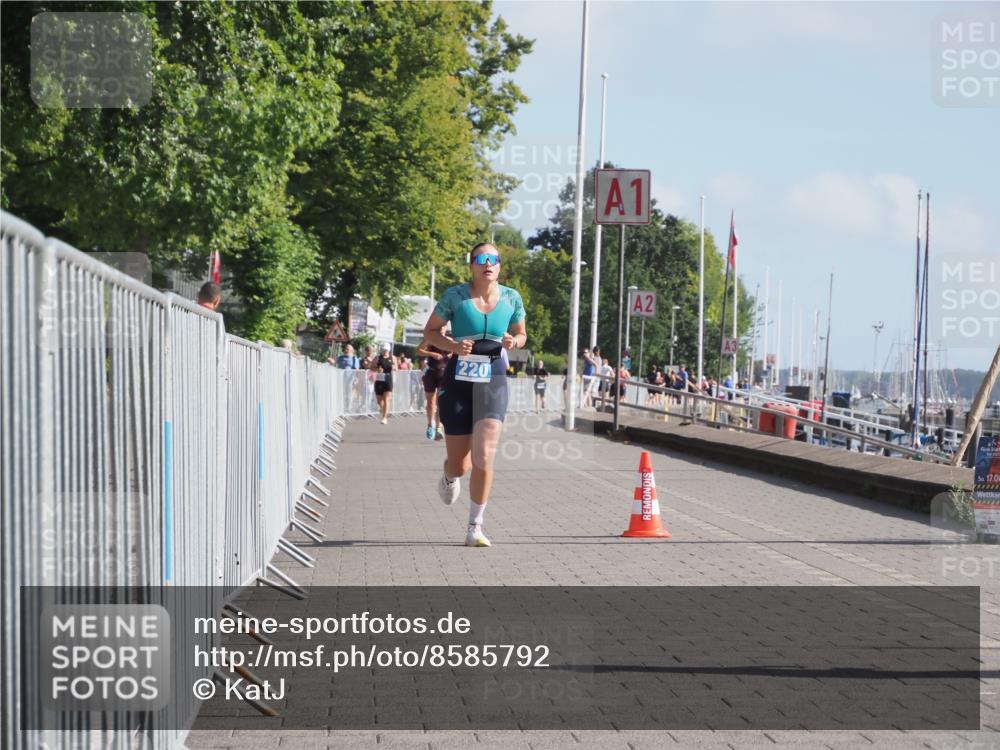 17.08.2025 - KN Förde Triathlon 2025 KatJ http://msf.ph/oto/8585792 17.08.2025 10:11:58 Laufen 220 meine-sportfotos.de