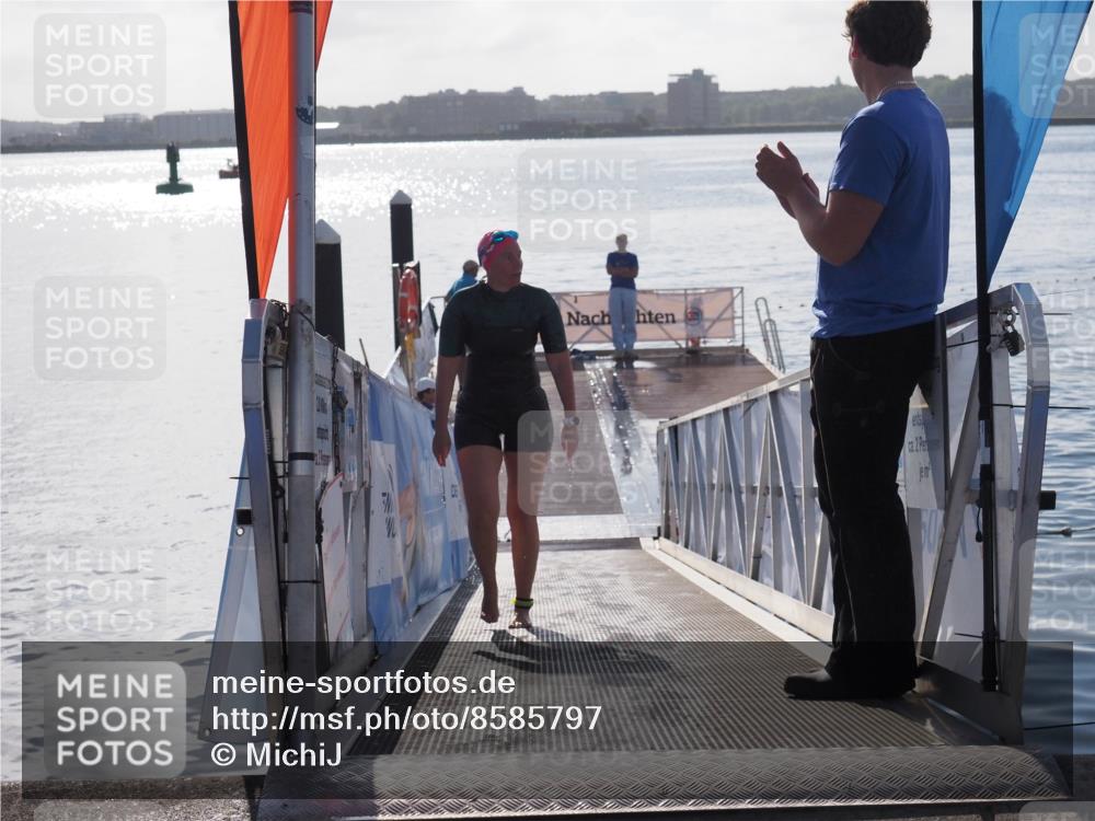 17.08.2025 - KN Förde Triathlon 2025 MichiJ http://msf.ph/oto/8585797 17.08.2025 09:25:22 Schwimmen 199, 248 meine-sportfotos.de