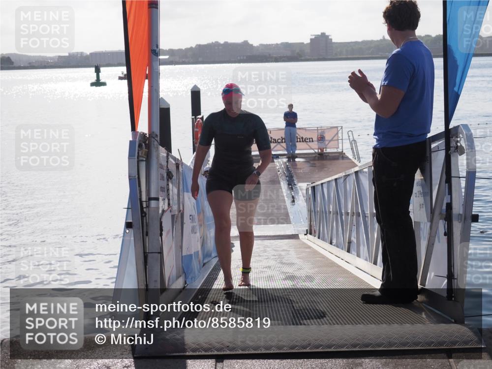 17.08.2025 - KN Förde Triathlon 2025 MichiJ http://msf.ph/oto/8585819 17.08.2025 09:25:23 Schwimmen 199, 248 meine-sportfotos.de