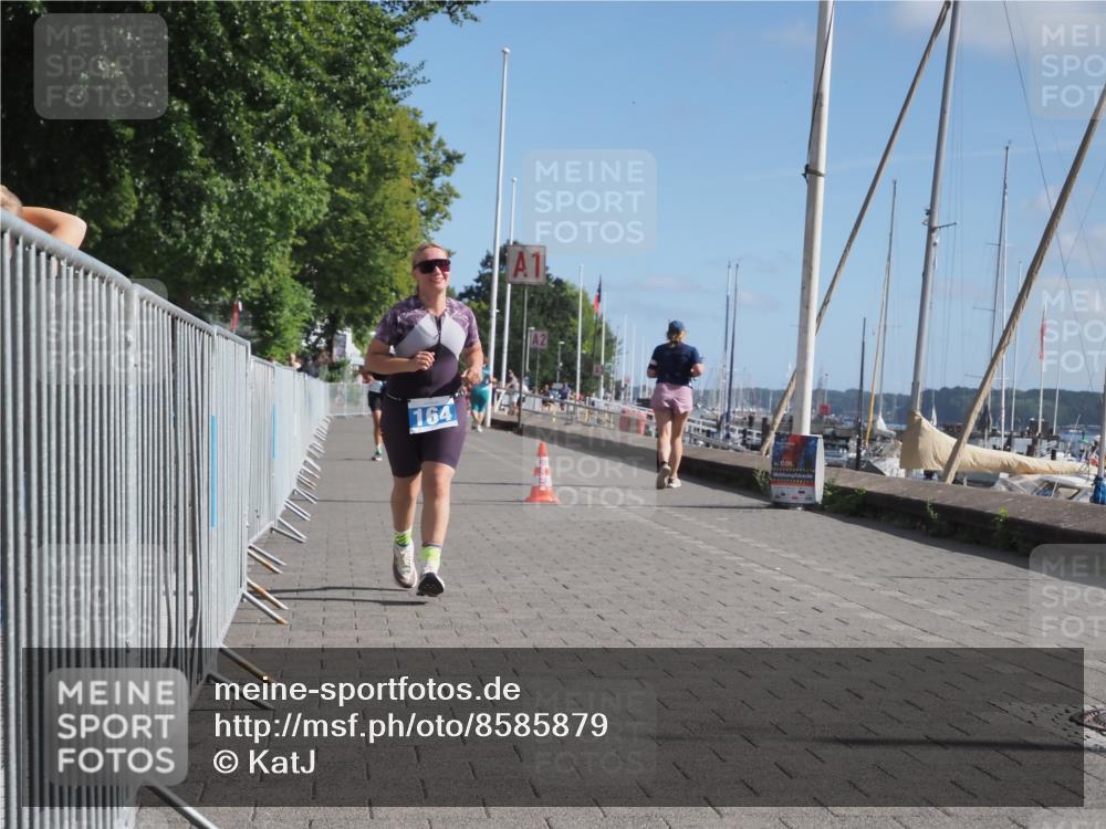 17.08.2025 - KN Förde Triathlon 2025 KatJ http://msf.ph/oto/8585879 17.08.2025 10:35:10 Laufen 164 meine-sportfotos.de