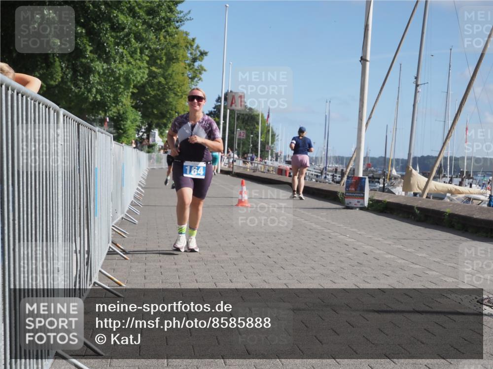 17.08.2025 - KN Förde Triathlon 2025 KatJ http://msf.ph/oto/8585888 17.08.2025 10:35:10 Laufen 164 meine-sportfotos.de