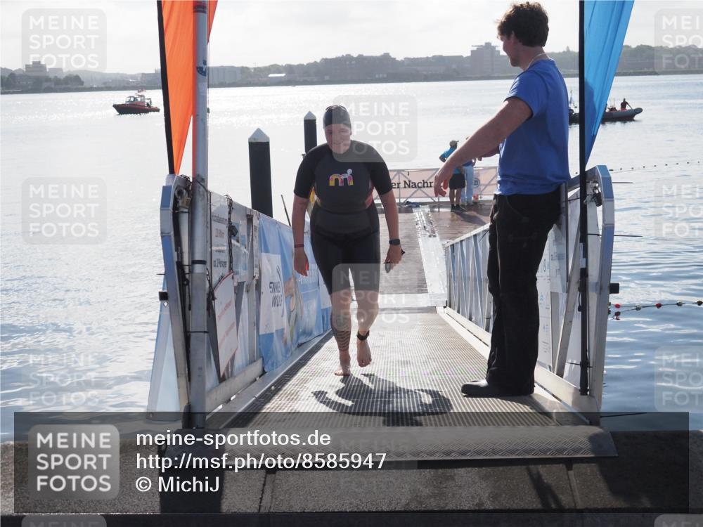 17.08.2025 - KN Förde Triathlon 2025 MichiJ http://msf.ph/oto/8585947 17.08.2025 09:27:15 Schwimmen 245 meine-sportfotos.de