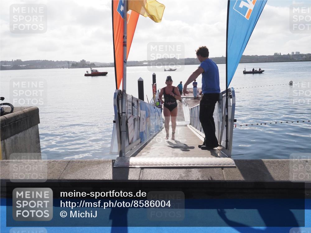 17.08.2025 - KN Förde Triathlon 2025 MichiJ http://msf.ph/oto/8586004 17.08.2025 09:28:39 Schwimmen 207, 207 meine-sportfotos.de