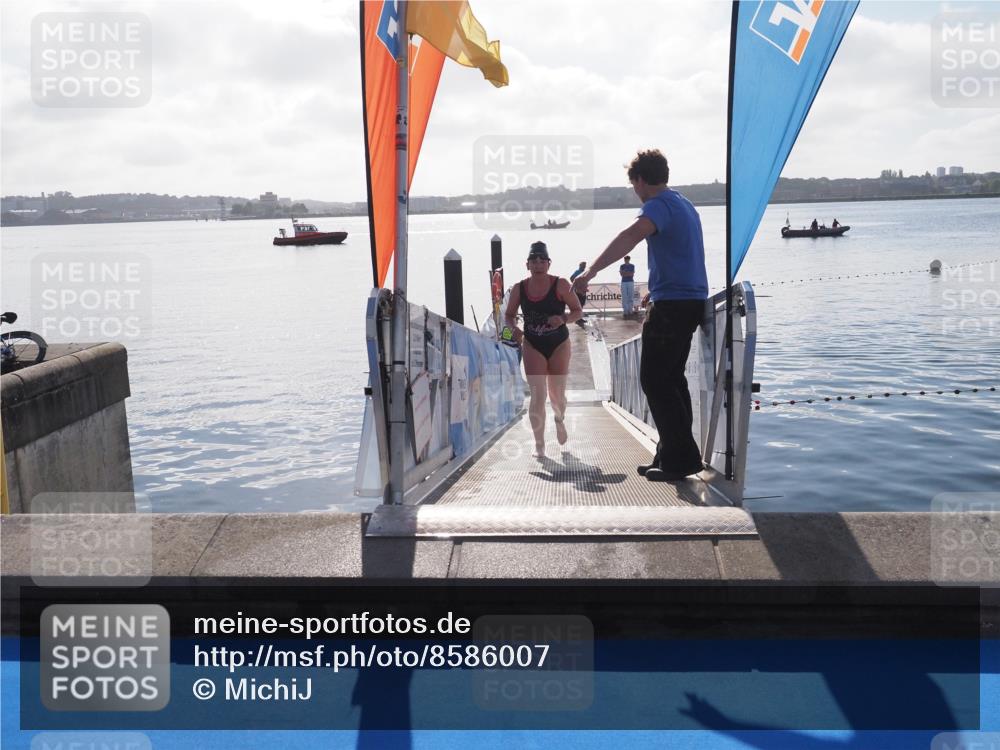 17.08.2025 - KN Förde Triathlon 2025 MichiJ http://msf.ph/oto/8586007 17.08.2025 09:28:39 Schwimmen 207, 207 meine-sportfotos.de