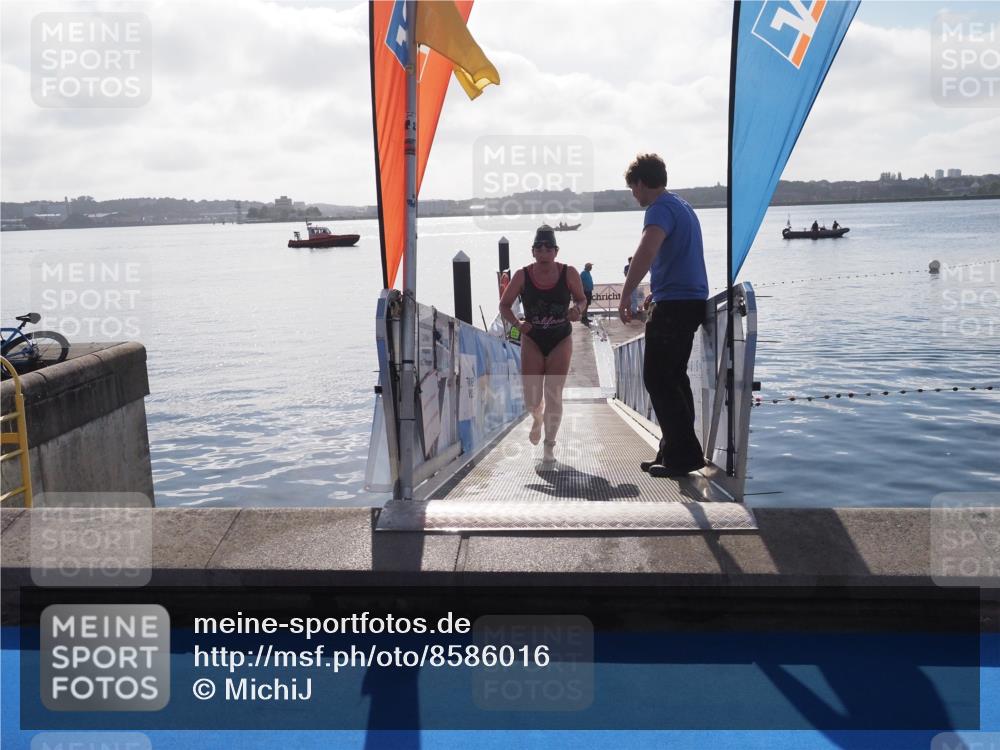 17.08.2025 - KN Förde Triathlon 2025 MichiJ http://msf.ph/oto/8586016 17.08.2025 09:28:40 Schwimmen 207, 207 meine-sportfotos.de