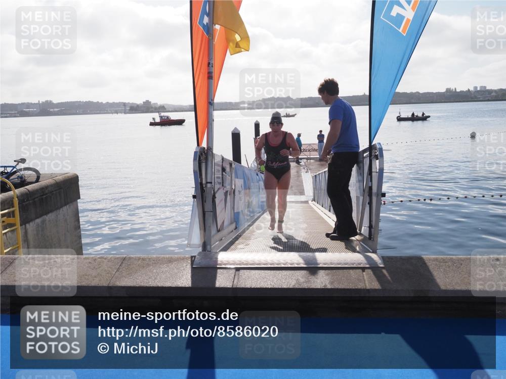 17.08.2025 - KN Förde Triathlon 2025 MichiJ http://msf.ph/oto/8586020 17.08.2025 09:28:40 Schwimmen 207, 207 meine-sportfotos.de