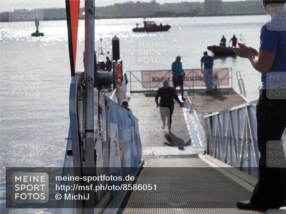 17.08.2025 - KN Förde Triathlon 2025 MichiJ http://msf.ph/oto/8586051 17.08.2025 09:33:34 Schwimmen 238 meine-sportfotos.de