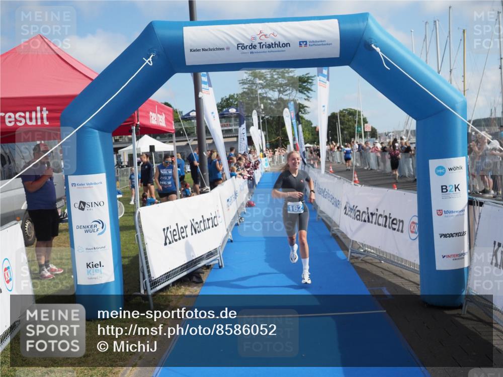 17.08.2025 - KN Förde Triathlon 2025 MichiJ http://msf.ph/oto/8586052 17.08.2025 10:21:47 Laufen 162 meine-sportfotos.de