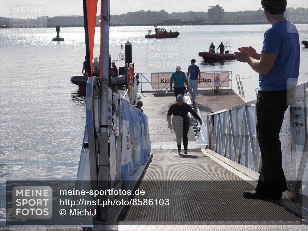 17.08.2025 - KN Förde Triathlon 2025 MichiJ http://msf.ph/oto/8586103 17.08.2025 09:33:37 Schwimmen 238, 238 meine-sportfotos.de
