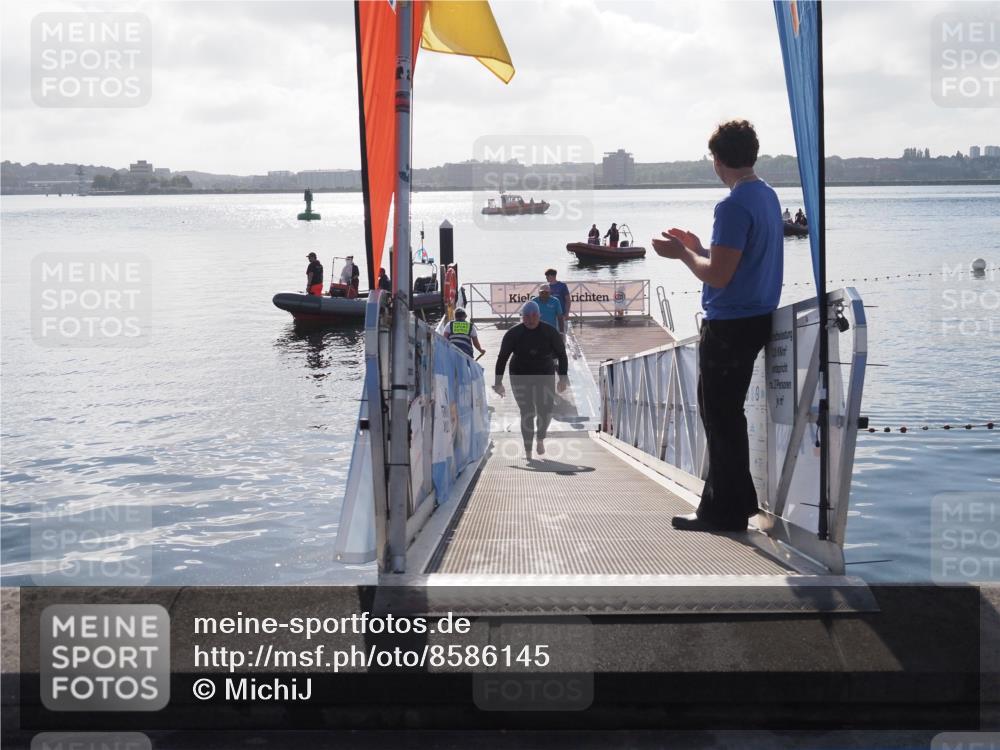 17.08.2025 - KN Förde Triathlon 2025 MichiJ http://msf.ph/oto/8586145 17.08.2025 09:33:40 Schwimmen 238, 238 meine-sportfotos.de