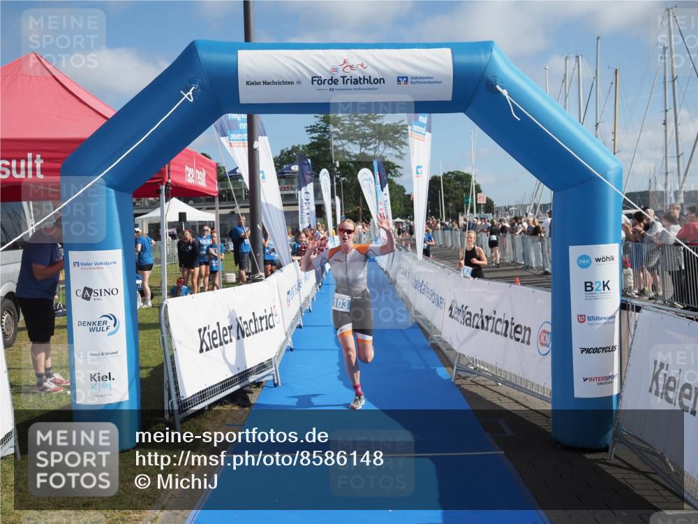 17.08.2025 - KN Förde Triathlon 2025 MichiJ http://msf.ph/oto/8586148 17.08.2025 10:22:42 Laufen 103 meine-sportfotos.de