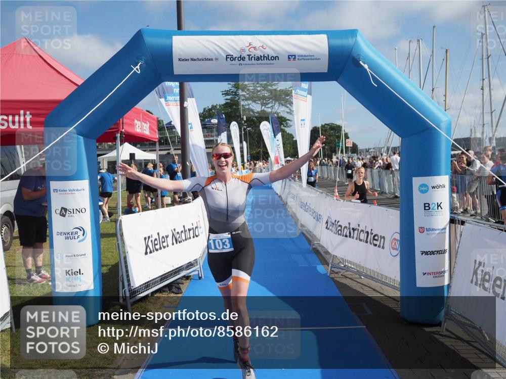 17.08.2025 - KN Förde Triathlon 2025 MichiJ http://msf.ph/oto/8586162 17.08.2025 10:22:43 Laufen 103 meine-sportfotos.de