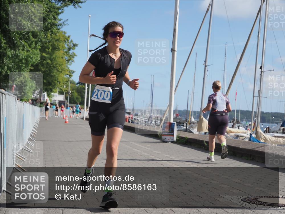 17.08.2025 - KN Förde Triathlon 2025 KatJ http://msf.ph/oto/8586163 17.08.2025 10:35:19 Laufen 200 meine-sportfotos.de