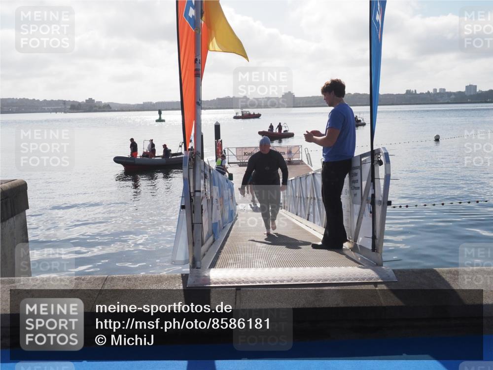 17.08.2025 - KN Förde Triathlon 2025 MichiJ http://msf.ph/oto/8586181 17.08.2025 09:33:43 Schwimmen 238 meine-sportfotos.de
