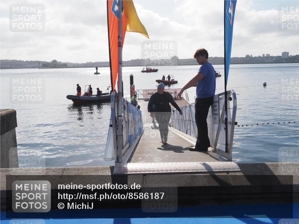 17.08.2025 - KN Förde Triathlon 2025 MichiJ http://msf.ph/oto/8586187 17.08.2025 09:33:43 Schwimmen 238 meine-sportfotos.de