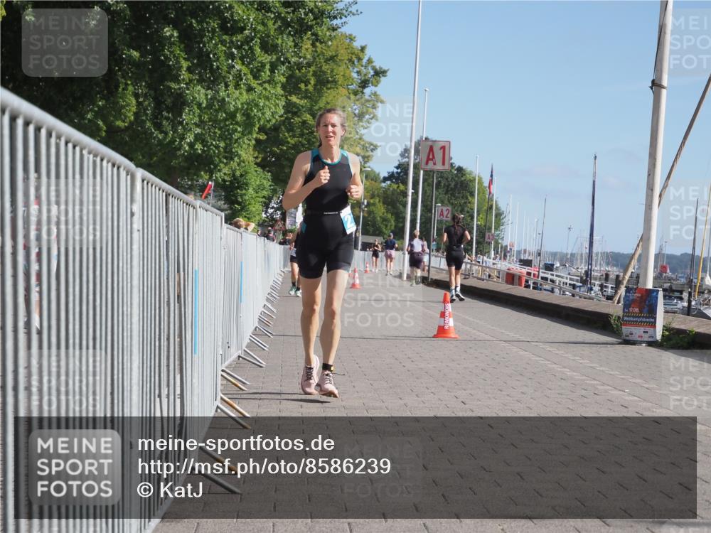 17.08.2025 - KN Förde Triathlon 2025 KatJ http://msf.ph/oto/8586239 17.08.2025 10:35:34 Laufen 218 meine-sportfotos.de