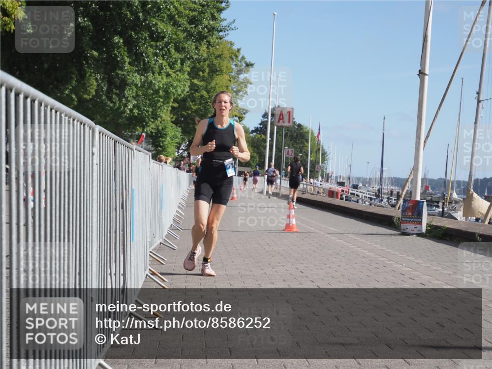 17.08.2025 - KN Förde Triathlon 2025 KatJ http://msf.ph/oto/8586252 17.08.2025 10:35:34 Laufen 218 meine-sportfotos.de