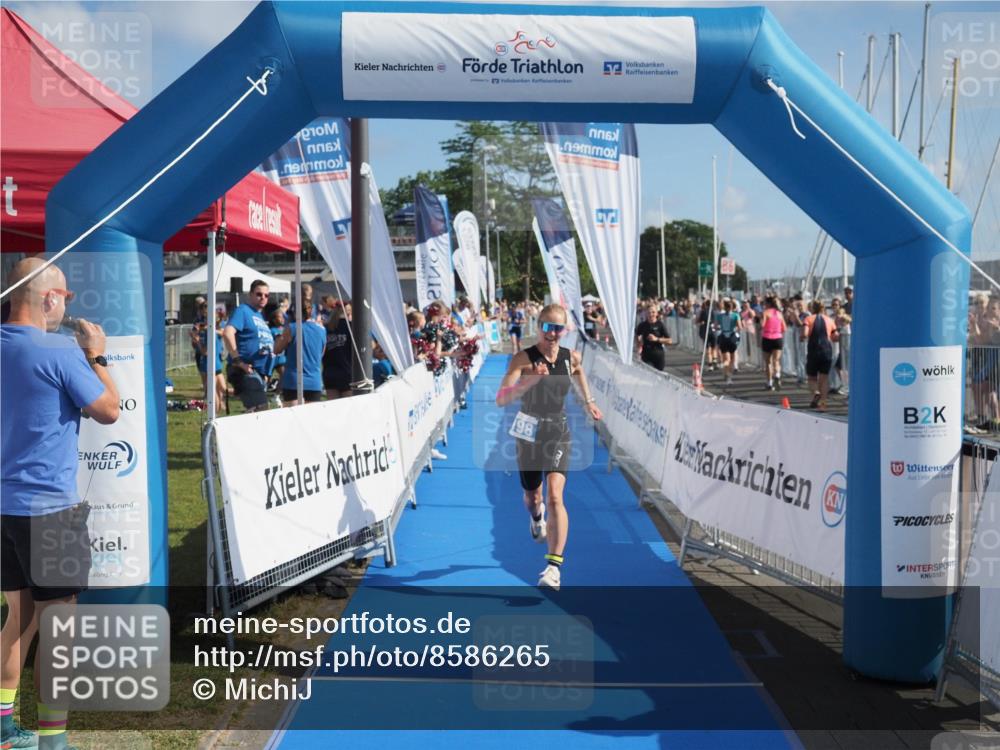 17.08.2025 - KN Förde Triathlon 2025 MichiJ http://msf.ph/oto/8586265 17.08.2025 10:24:47 Laufen 198 meine-sportfotos.de