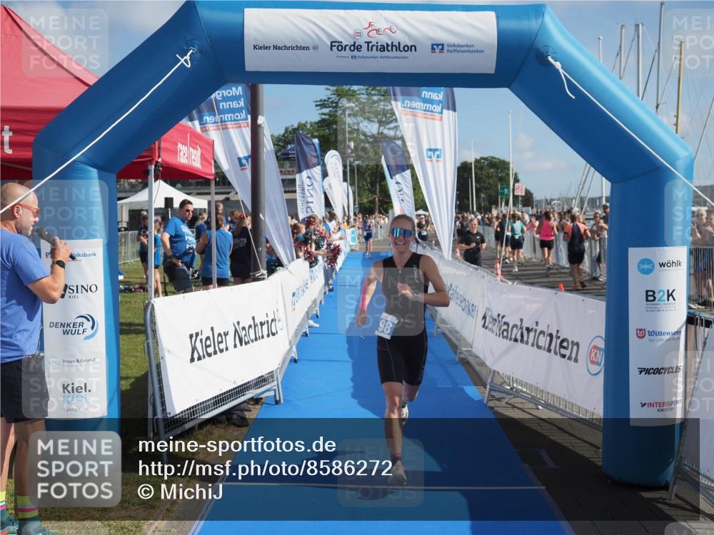 17.08.2025 - KN Förde Triathlon 2025 MichiJ http://msf.ph/oto/8586272 17.08.2025 10:24:48 Laufen 198 meine-sportfotos.de