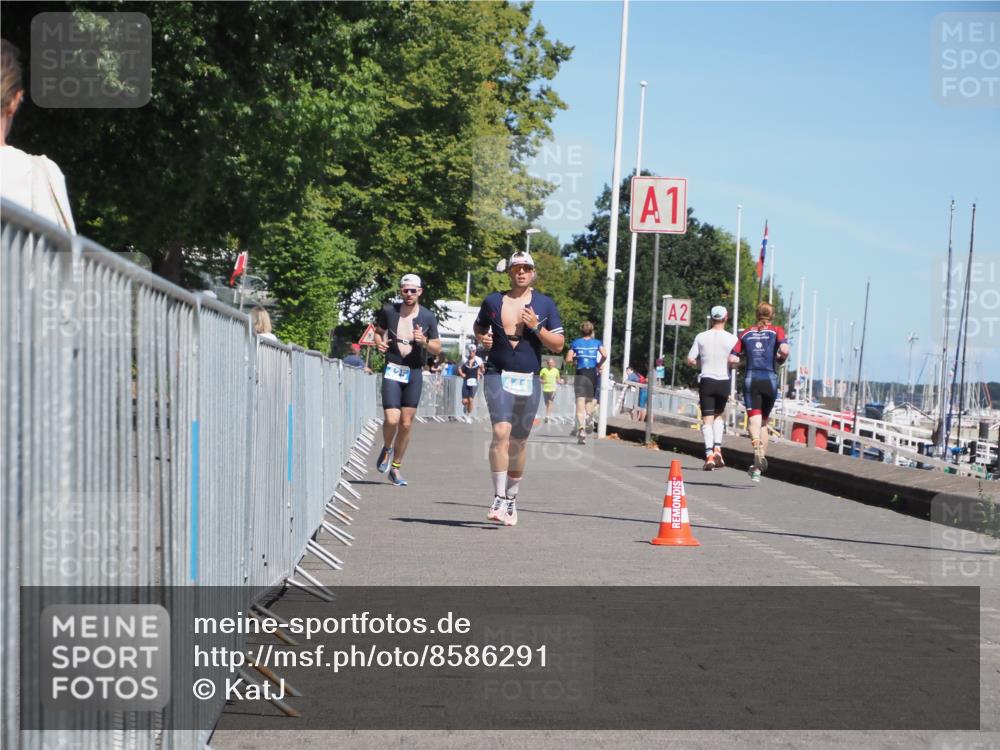17.08.2025 - KN Förde Triathlon 2025 KatJ http://msf.ph/oto/8586291 17.08.2025 13:27:19 Laufen 425, 441 meine-sportfotos.de