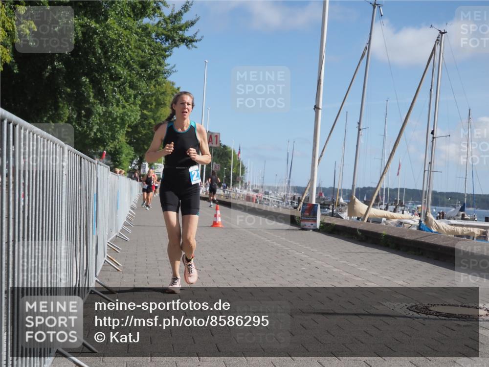 17.08.2025 - KN Förde Triathlon 2025 KatJ http://msf.ph/oto/8586295 17.08.2025 10:35:35 Laufen 182, 218 meine-sportfotos.de