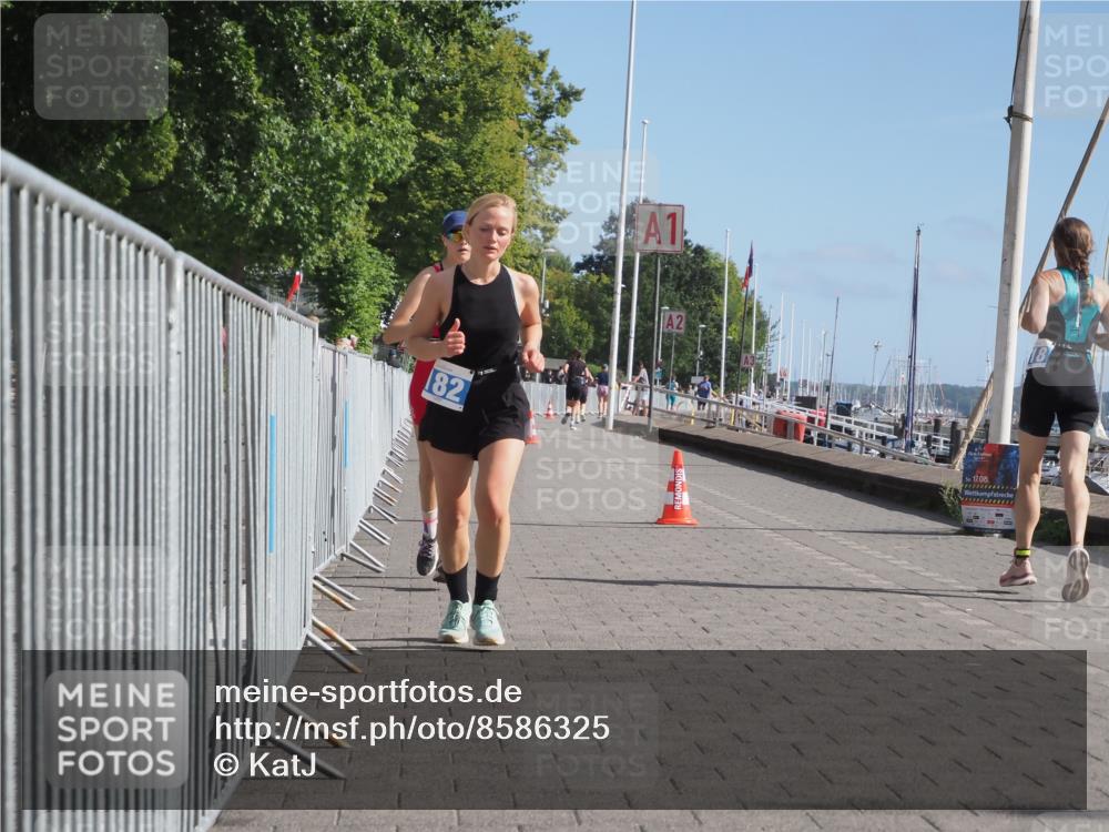17.08.2025 - KN Förde Triathlon 2025 KatJ http://msf.ph/oto/8586325 17.08.2025 10:35:43 Laufen 172, 182 meine-sportfotos.de