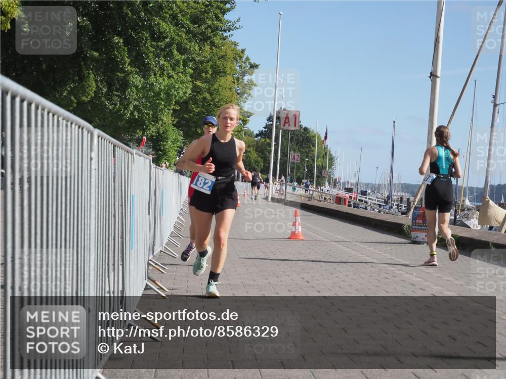 17.08.2025 - KN Förde Triathlon 2025 KatJ http://msf.ph/oto/8586329 17.08.2025 10:35:43 Laufen 172, 182 meine-sportfotos.de
