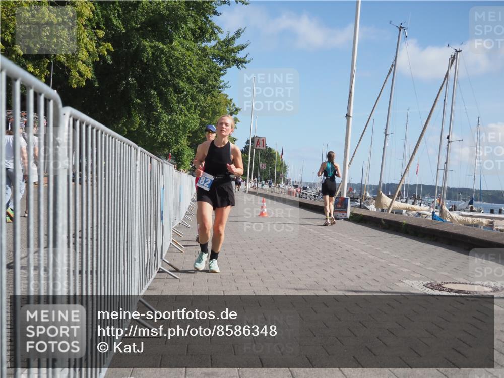 17.08.2025 - KN Förde Triathlon 2025 KatJ http://msf.ph/oto/8586348 17.08.2025 10:35:44 Laufen 172, 182 meine-sportfotos.de