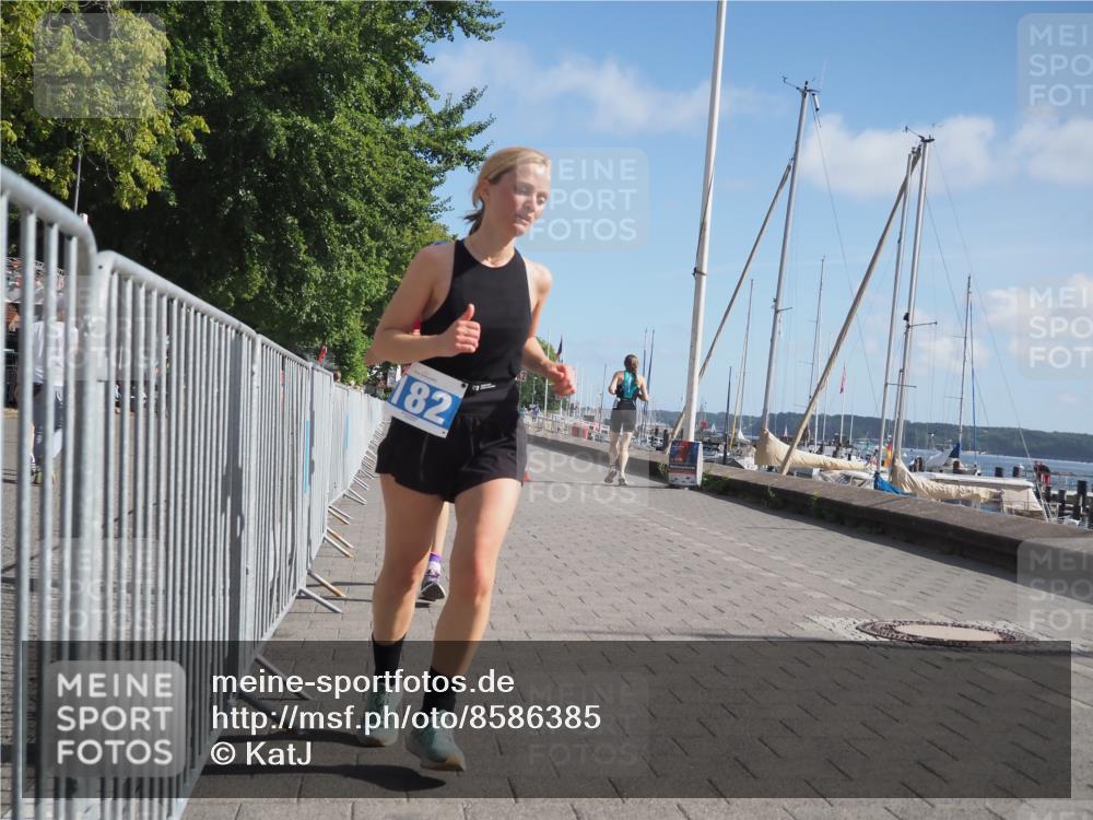 17.08.2025 - KN Förde Triathlon 2025 KatJ http://msf.ph/oto/8586385 17.08.2025 10:35:45 Laufen 172, 182, 242 meine-sportfotos.de